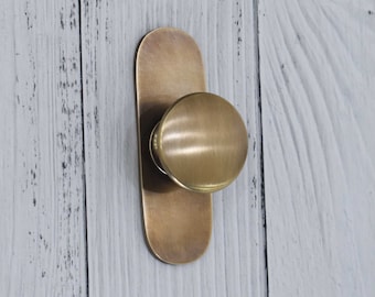 Antique Brass Knob with Backplate – Solid Brass Unlacquered Vintage Knobs, Cabinet Knobs, Dresser Knobs, Unique Knob for Furniture