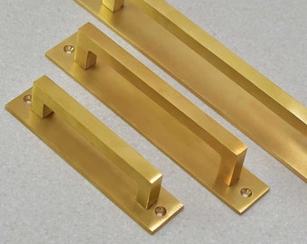 Brass Brushed Drawer Pulls with Rectangle Backplate – Solid Brass Cabinet Handles, Kitchen Cabinet Hardware, Vintage Cabinet Pulls