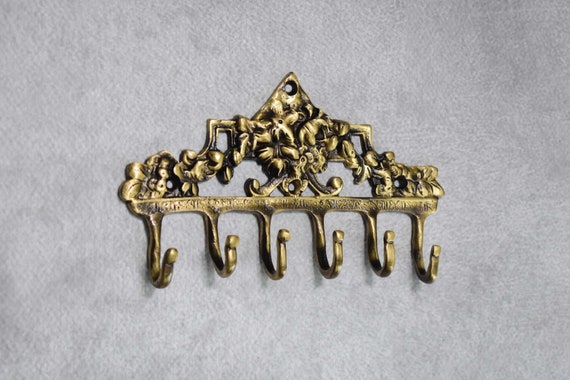 Decorative Metal Antique Style Victorian Wall Mount Key Ring Hook Decorative Metal Antique Style Victorian Wall Mount Key Ring Hook