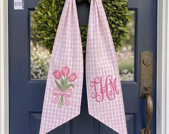 Embroidered Personalized Tulip Wreath Sash, Custom Monogram Letter Sash, Floral Door Scarf, Housewarming Gift, Flower Lover Wreath Sash