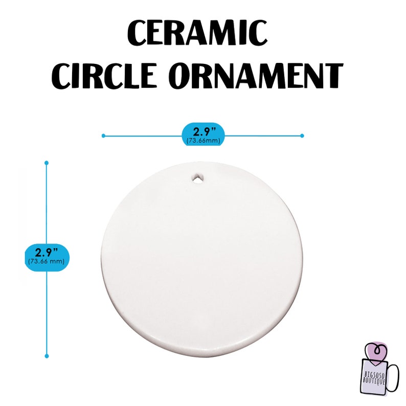 Pu&ograve; includere: Ornamento circolare in ceramica bianca, diametro 7,36 cm.
