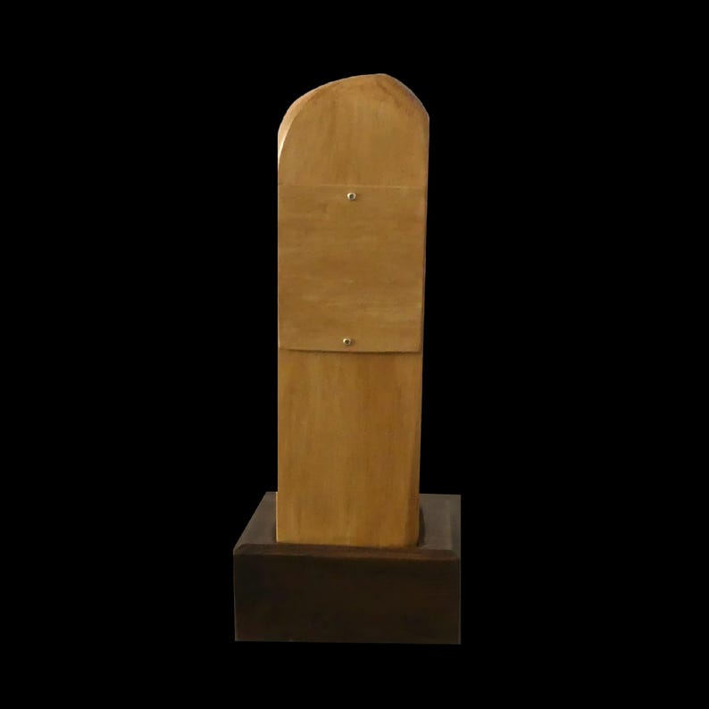 Reloj de pie de madera maciza, reloj de diseño hecho a mano en estilo natural, reloj de escritorio marrón único, movimiento de reloj alemán de alta calidad imagen 7