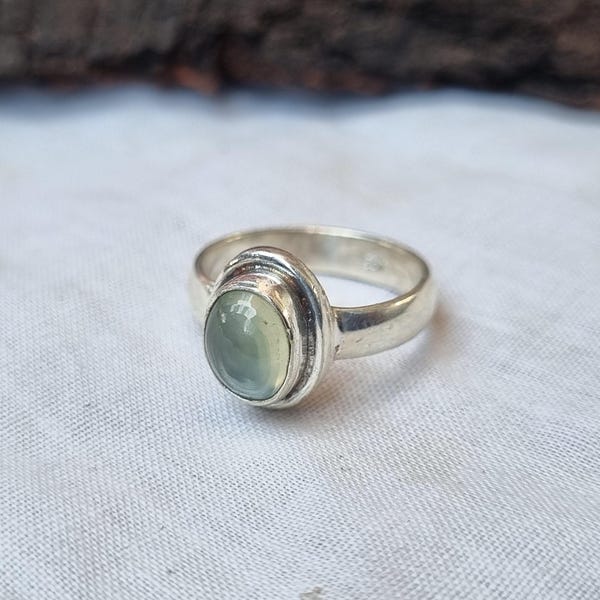 Anillo de aguamarina hecho a mano: anillo de piedras preciosas de plata de ley 925