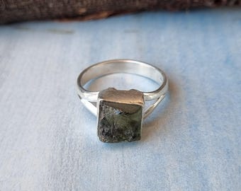 Raw Moldavite 925 Sterling Silver Ring: Handmade Gemstone Statement Ring