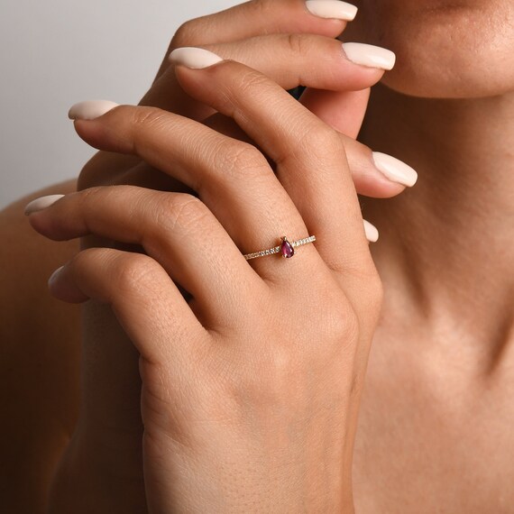 Thin ruby deals ring