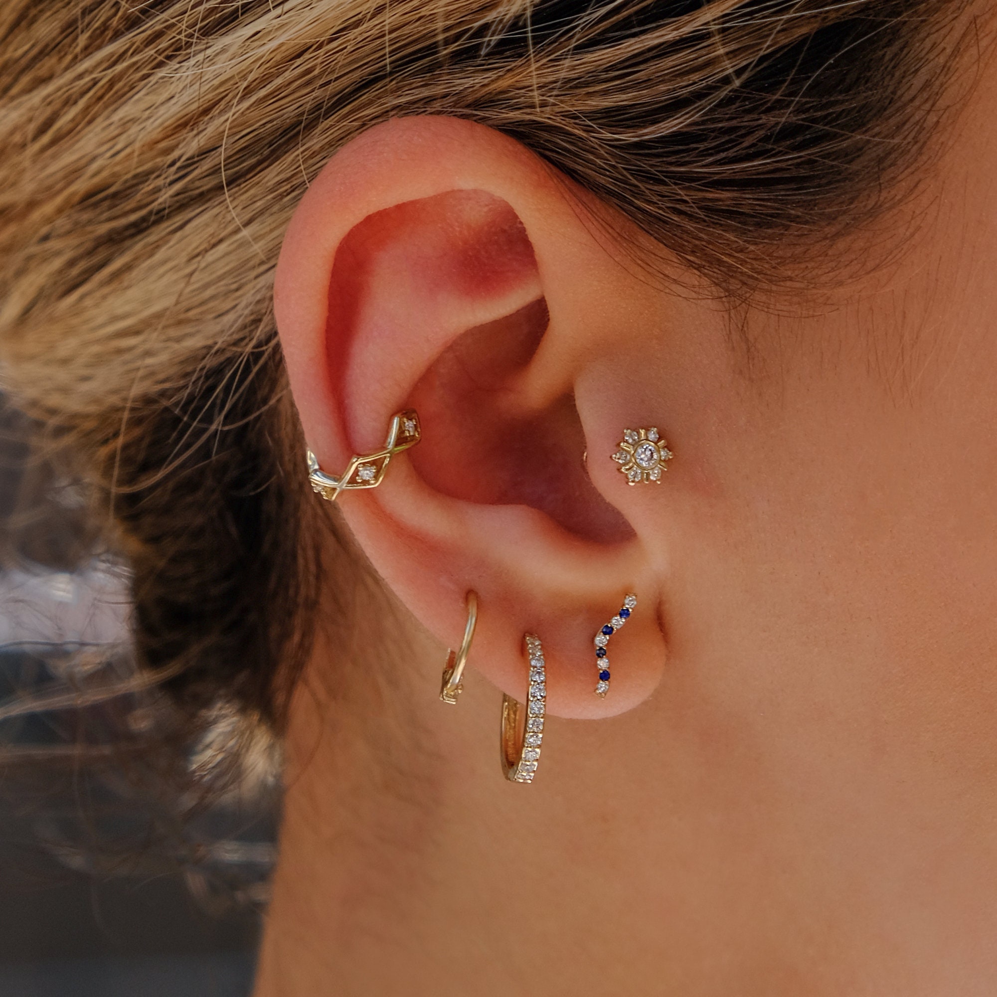 ComfyEarrings Crystal Prong Stud Earrings  Earrings, Piercing jewelry, Flat  back earrings