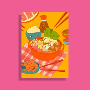 Puede incluir: Ilustración colorida de una comida japonesa con camarones, arroz y verduras. La obra de arte presenta una vibrante combinación de colores naranja y amarillo, con alimentos de estilo caricatura y palillos.
