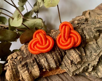 Handmade Trancoso Earrings: Versatile Contemporary Style