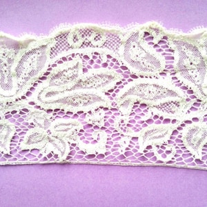 Lace 1 meter for trimming cream white vintage French lace rehabilitated  by The Sausage Crafts