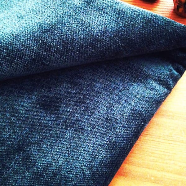 Tissu morceau de velours bleu pétrole chute d'un travail de tapisserie en siège tissu luxe excellente qualité recyclage The Sausage Crafts