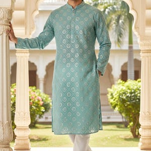 Geborduurde Georgette-indiaan handgemaakte trend heren zeegroene kleur Kurta en witte pyjamasets