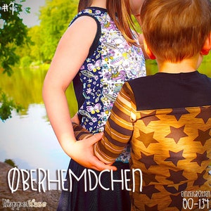 Peut inclure: Deux enfants portant des chemises colorées avec un motif d'étoiles et un motif de papillons. Le texte "Oberhemdchen" et "Doppelnase" est visible sur l'image. Le texte "Einzelgrössen 00-13T" est également visible.