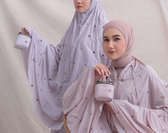 Mukena de voyage brodé : sac et robe de prière en parachute coréen doux