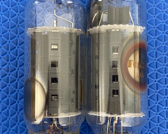 Lote de dos válvulas de vacío 6KN6 fabricadas en EE. UU.