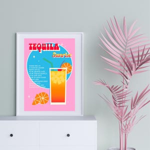 Póster retro maximalista de Tequila Sunrise de color rosa y colorido, arte de pared para cocina, comedor, receta de cóctel vintage, impresión artística para decoración del hogar