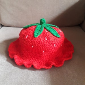 Bob à motif fraise NOUVEAU MODÈLE Chapeau fait main au crochet avec fruits mignons image 8