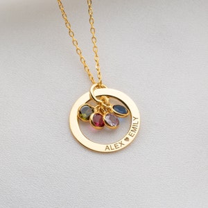Colar personalizado com pedra de nascimento em ouro, colar com nome feminino e círculo com pedra de nascimento, colar com mensagem gravada em círculo, joia gravada em ouro