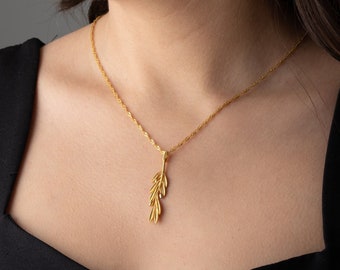 Delicata collana talismano ramo d'ulivo per le donne, collana a catena Singapore riempita d'oro, collana minimalista con ciondolo foglia d'oliva in argento