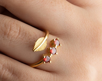 Dainty Leaf Charm Ring With Birthstone, Silver Elegant Friendship Ring, Gold November Birthstone Jewelry