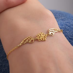Sterling Silver Angel Wings Birth Flower Bracelet, Personalized Guardian Jewelry