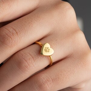 Personlig hjärtsignetring, liten graverad initialring i sterlingsilver, 14k guldpläterad, fin present till kvinna, bokstavsring till mormor