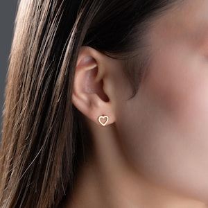 Tiny Heart Earrings, Gold Heart Earrings for Girlfriend, Dainty Gold Heart Stud Earrings for Women,  Minimalist Heart Earrings for Mom