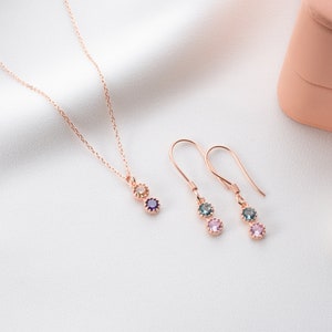 Dainty Gold Family Birthstone Earrings, Minimalist Dangle Multi-Stone Earrings For Birthday, May Birthstone Jewelry, Mom Earrings