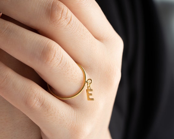 Dangle initial ring discount