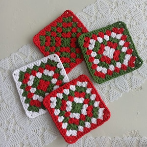 Unblocked Granny Squares Pieces, Christmas Granny Square Pieces, Unblocked/Unjoined, Crochet Christmas Colors Granny Squares