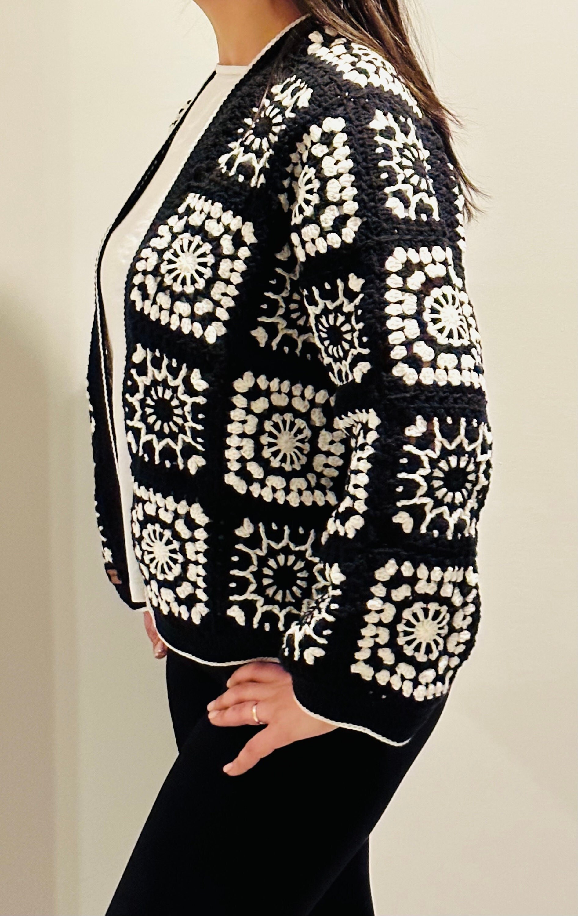 Granny Square Cardigan a la Chloë Crochet Kit 1 Black XS/S 
