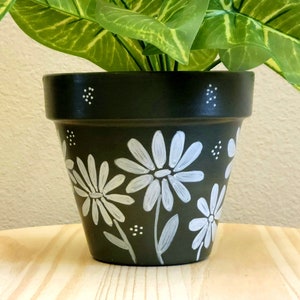 Blooming Beauties Design Planter, Unique Design Painted Clay Pots That ...