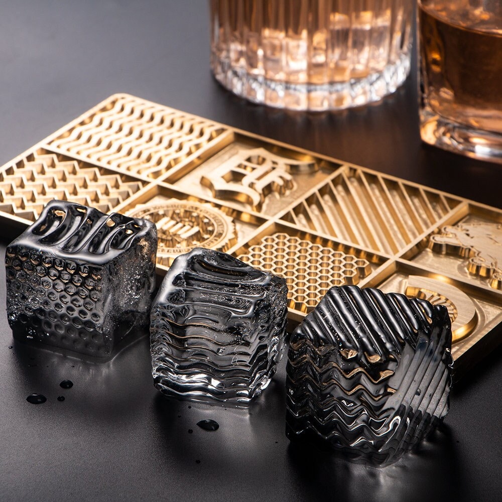 25 Unique And Creative Ice Cube Trays