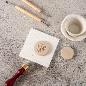 Anpassad keramisk stämpel | Mässingsform för lera | Personlig lerstämpel | Anpassad keramikstämpel | Lerstämpel | Gåva till keramiker | Pottverktyg