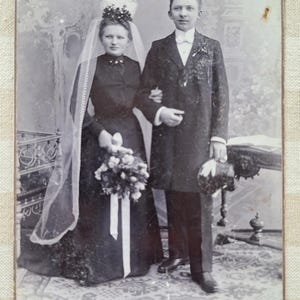 Foto de gabinete antigo, noivos, casamento 2, por volta de 1880/1890, foto de papelão, foto, casamento