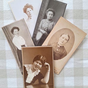 5 fotos antigas de senhoras por volta de 1900, CdV, fotos de papelão, fotos