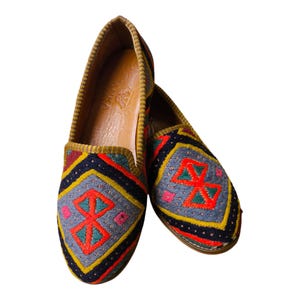 Handmade Kilim Shoes 38 EU 7.5 US Authentic Vintage Turkish Rug Loafers Leather Sole Lining Unique Boho for Men Ethnic Tribal Style Flats
