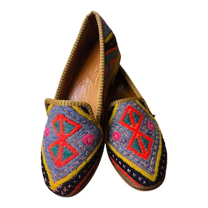 Handmade Kilim Shoes 38 EU 7.5 US Authentic Vintage Turkish Rug Loafers Leather Sole Lining Unique Boho for Men Ethnic Tribal Style Flats