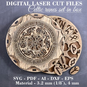 Puede incluir: Una caja de madera con un diseño de nudo celta y un juego de runas en su interior. La caja está hecha de madera de 3,2 mm (1/8 pulgada) o 4 mm de grosor. Las runas son de madera y tienen forma de óvalos. La caja está abierta y las runas son visibles en su interior. La caja está sobre un fondo gris oscuro. Se encuentran disponibles archivos digitales SVG, PDF, AI, DXF y EPS.