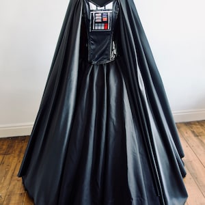 Strój damski Darth Vader na Halloween, gorset, spódnica i peleryna inspirowane Gwiezdnymi Wojnami, wykonany na miarę w dowolnym rozmiarze