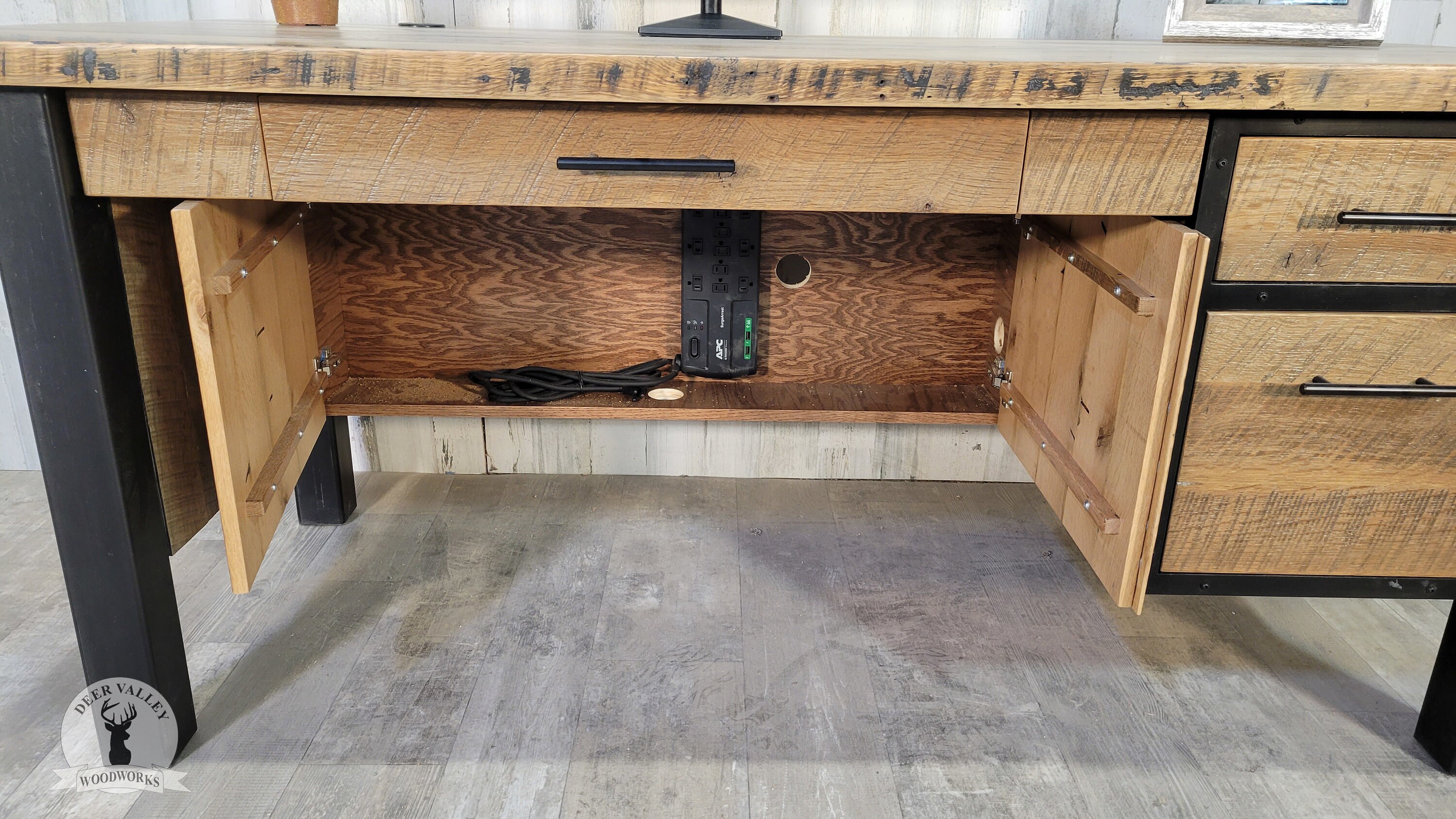 Reclaimed Wood Executive Desk, Modern Office Desk, Industrial Computer ...