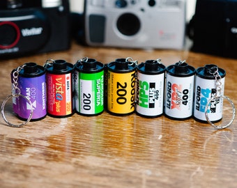 Porte-clés de boîte de film 35 mm avec chaîne en argent | Trousseau | Cadeau pour les photographes