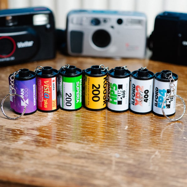 35mm Film Canister Sleutelhanger met Zilveren Ketting | Sleutelhanger | Cadeau voor fotografen