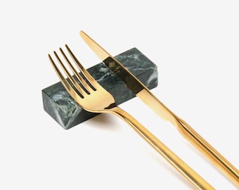 Marble Cutlery Rest with knife cut| Lifestyle | Dinnerware | Luxury Homeware | Tablescape | Poggiaposate | Mise en place |
