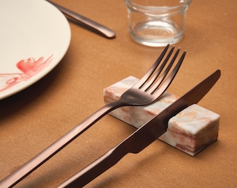Marble with knife rest | Design Gift | Tablescape | Besteckbank | Marble Homeware | Mise en Place | Tableware