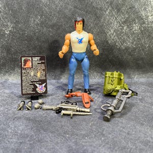 Rambo Force of Freedom-actiefiguur: Rambo Fire Power. 100% compleet met dossierkaart. Coleco 1985.
