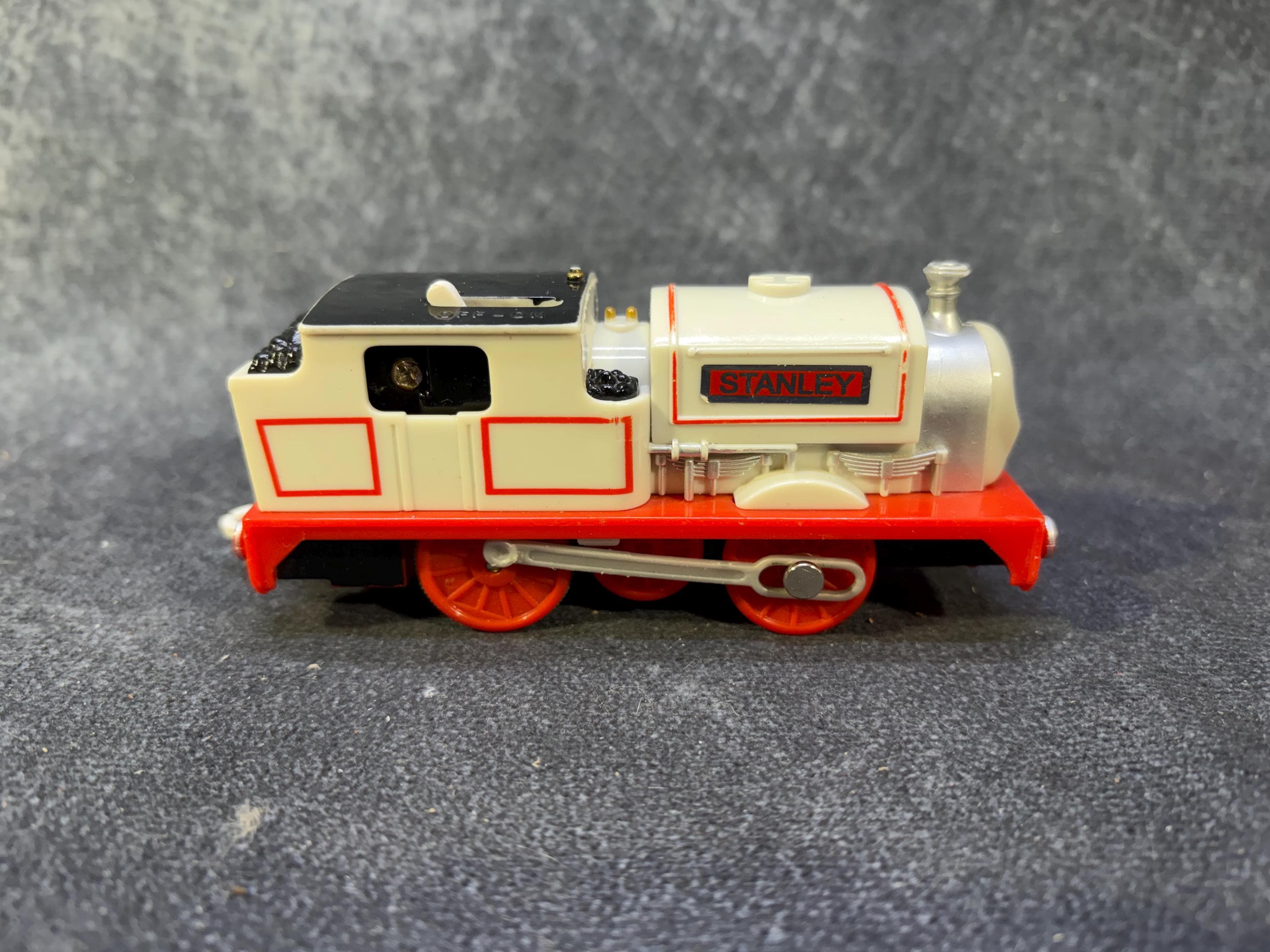 Thomas & Friends, Trackmaster : Stanley With Cart. Working