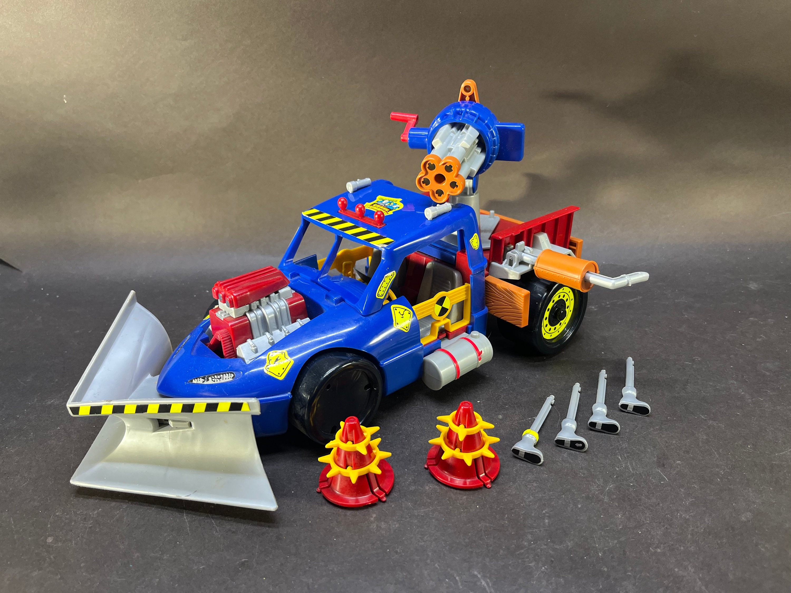 The Incredible Crash Dummies: Junkbot Near Tyco