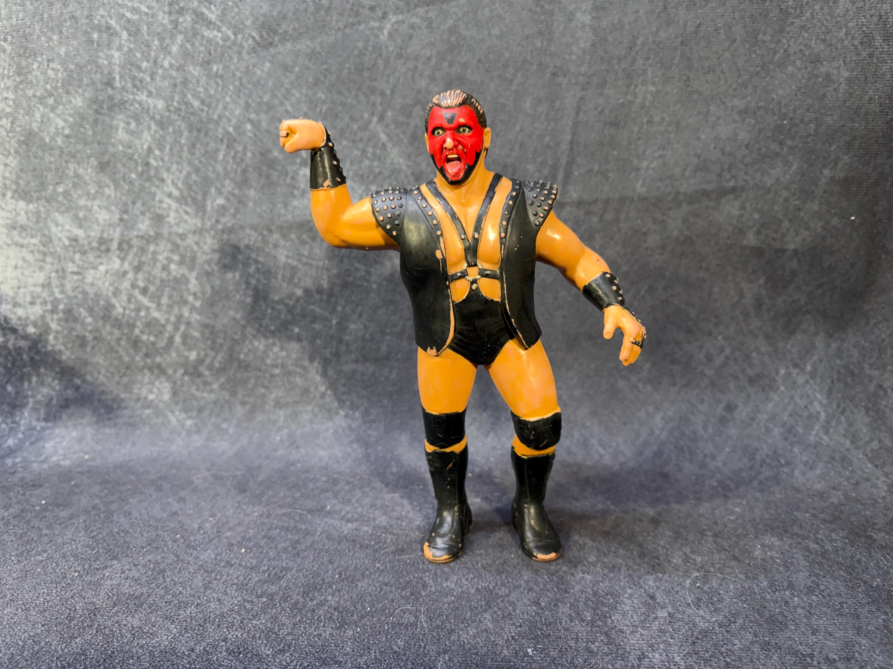figurine Irwin R Schyster hasbro wwf série 5 1993 / carte