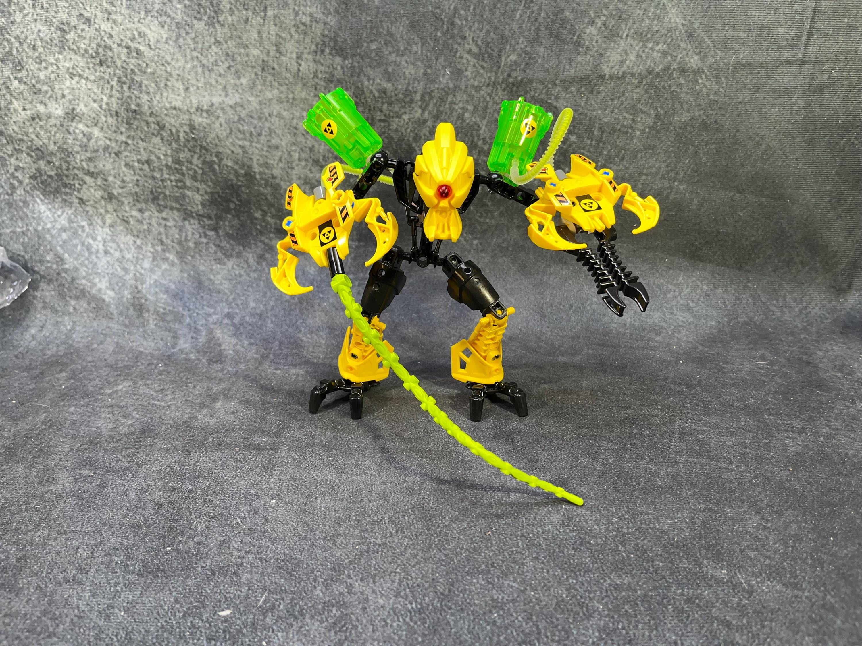 Hero Factory Buildable Toy : Meltdown No 7148. Complete Figure