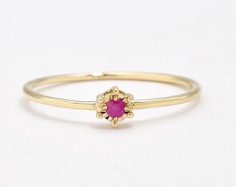 Gold Rubin Ring, Kronenrubinring, echter Rubin, 14 k Goldring, Juli Geburtsstein, Geschenk für sie, rosa Rubinring, minimalistischer Ring, Versprechen Ring